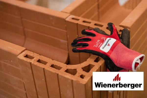 ***Wienerberger - Gyakorlat teszi a mestert... nagy sikerrel zajlik a Wienerberger szakmai képzéssorozata